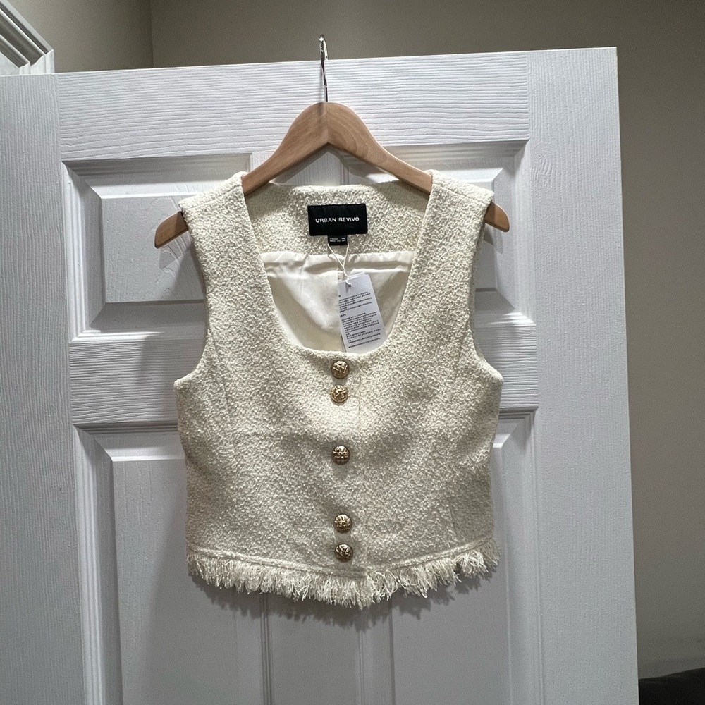 Cream Tweed Sleeveless Top with Gold Buttons